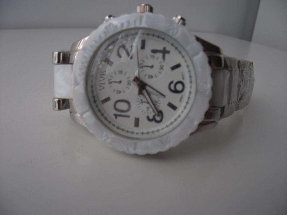 Relógio para Senhora com 2 cores metálico e branco