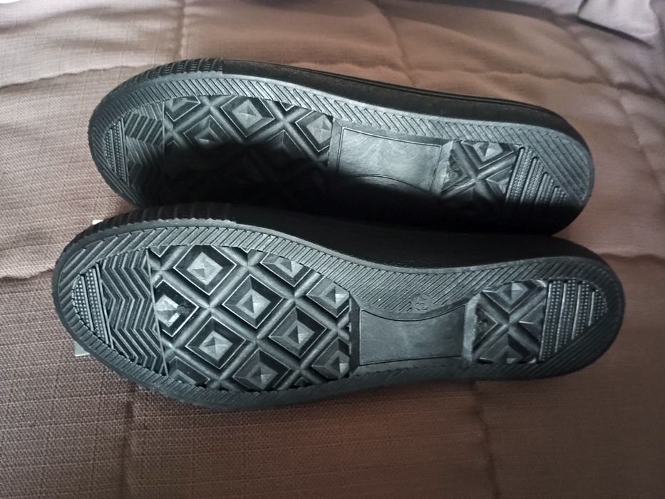 Кеди хлопчачі нові