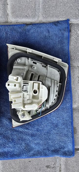 Задній лівий і правий стоп Bmw e91