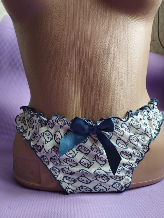 Нижня білизна жіноча