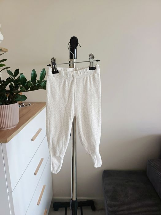 Półśpiochy Lindex 62 bawełna organiczna białe delikatny wzór unisex
