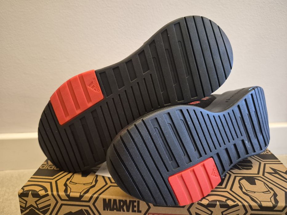 Nowe buty Adidas Marvel Spidey Racer roz. 34 (21 cm) Spiderman
