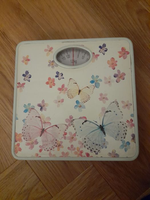 Balança - Colorida com borboletas