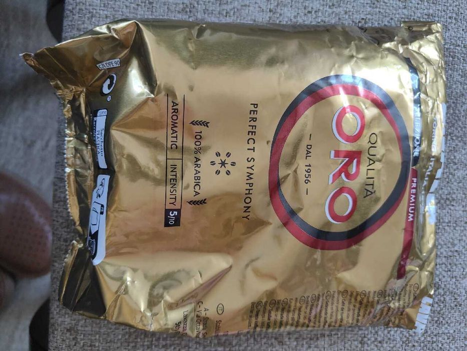 Kawa ziarnista Arabica Lavazza qualita Oro