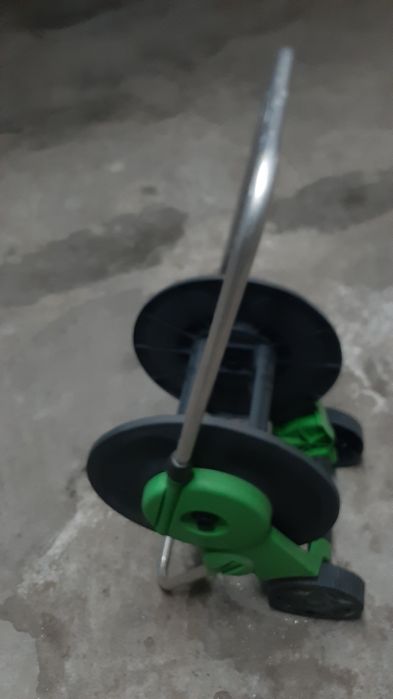 Enrolador de mangueira como novo