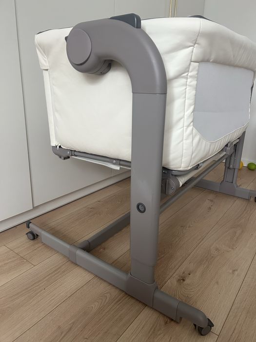 Łóżeczko Chicco Next2Me Magic z materacem rucken