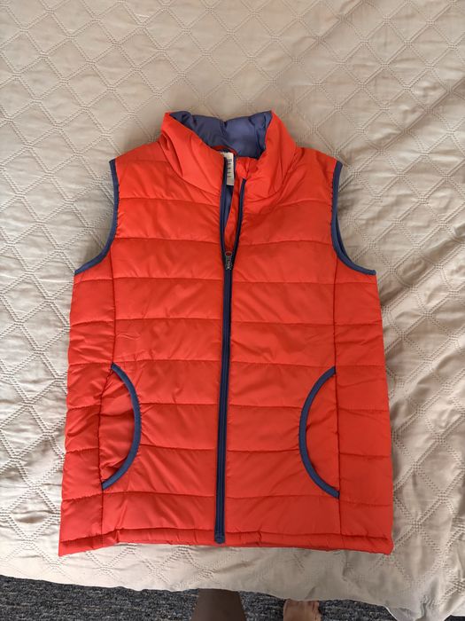 Sprzedam nową kamizelkę bez metek, wzrost 146 cm.
