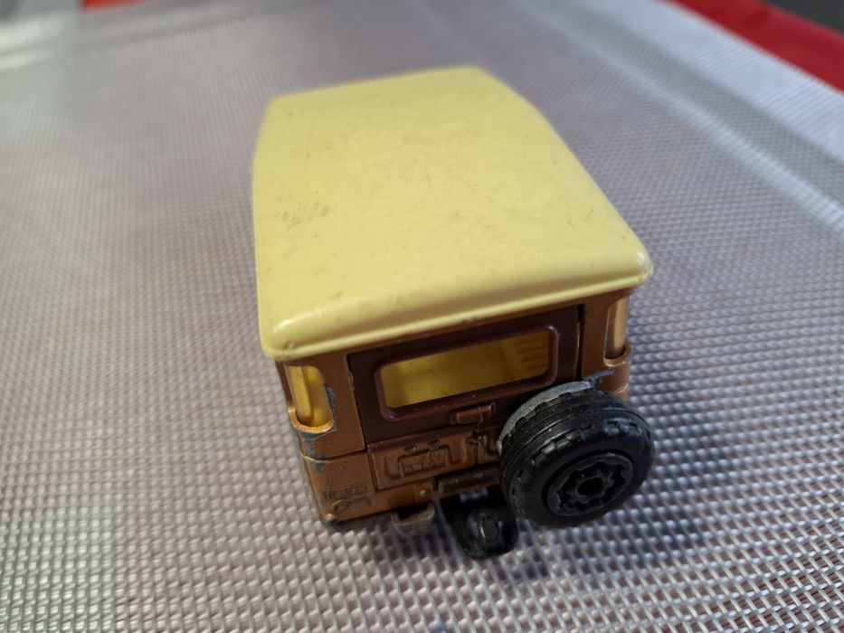Majorette Toyota skala 1:36