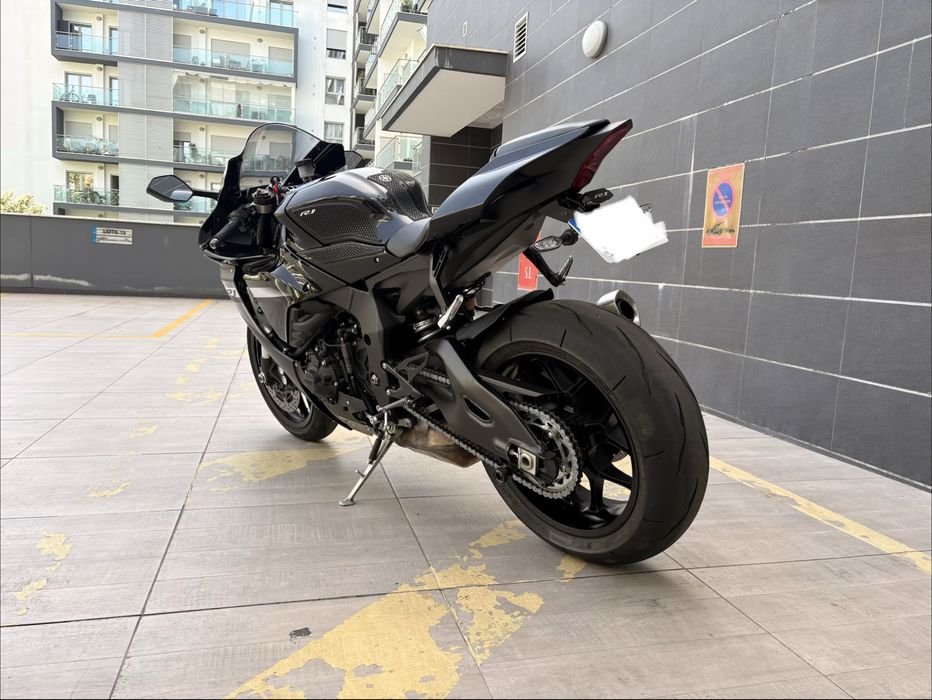 Yamaha YZF R1 2024
