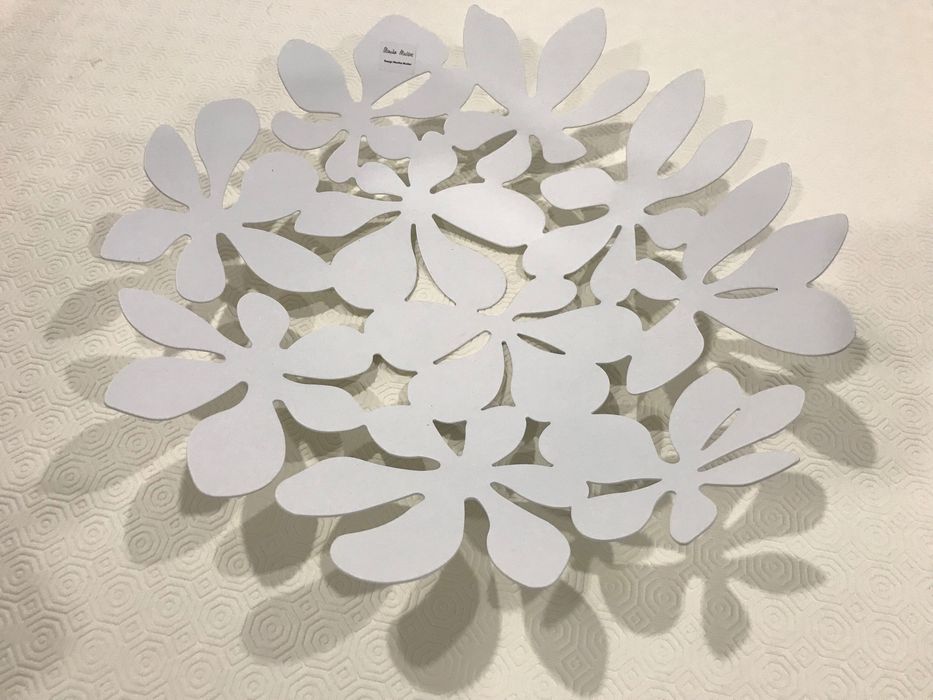 Cesta floral decorativa