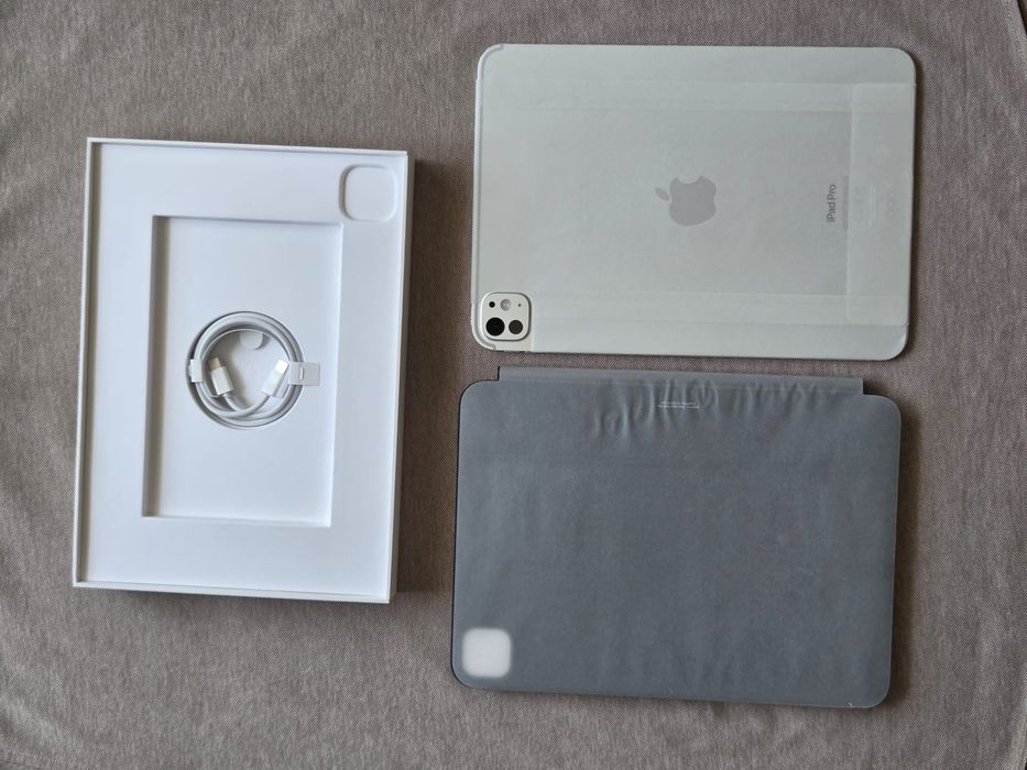 Ipad Pro M4 11 256Gb Silver com Magic Keyboard
