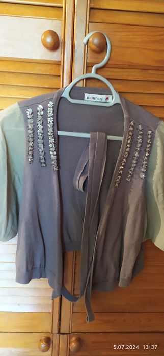 Szare bolerko wiązane