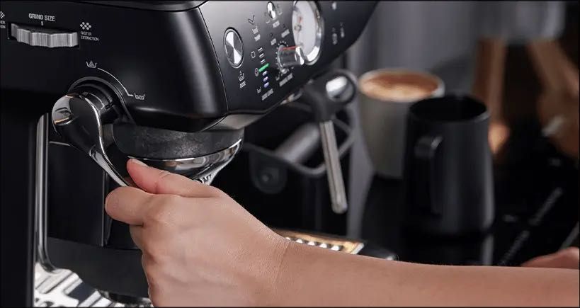 Ekspres kolbowy Sage Impress Express SES876BTR