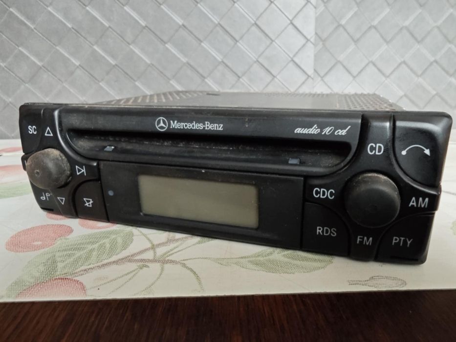 Radio samochodowe Mercedes-Benz