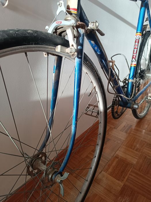 Bicicleta estrada clássica Azur