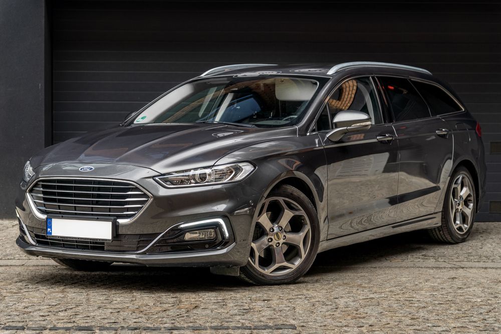 Wynajem MONDEO Automat Diesel Bez limitu km ! Wypożyczalnia samochodów sportowych i luksusowych KOPEA_CARS