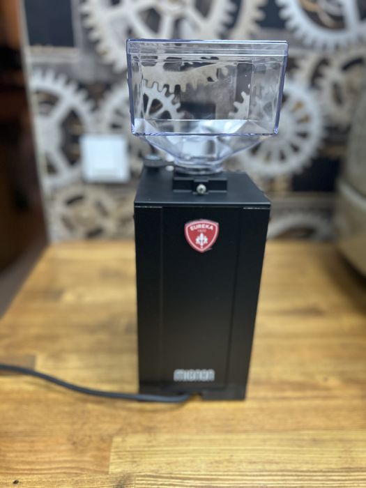 Кавомолка Eureka професійна Mignon SPECIALITA 55 CR