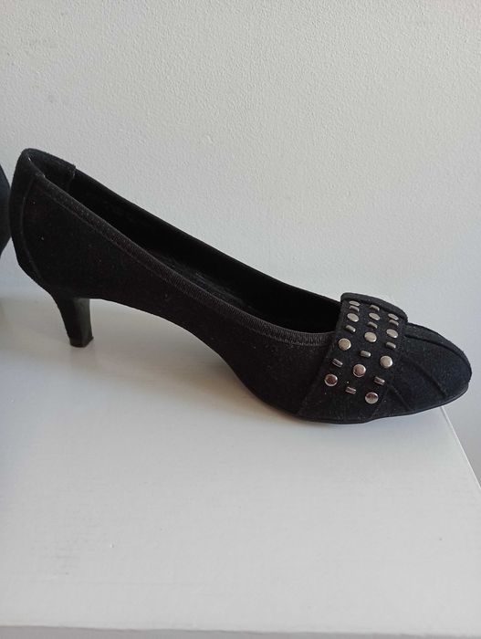 Buty damskie czółenka Ariane rozmiar 38.