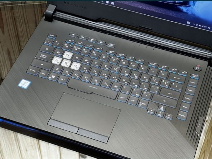 Продам ігровий Asus Rog Strix