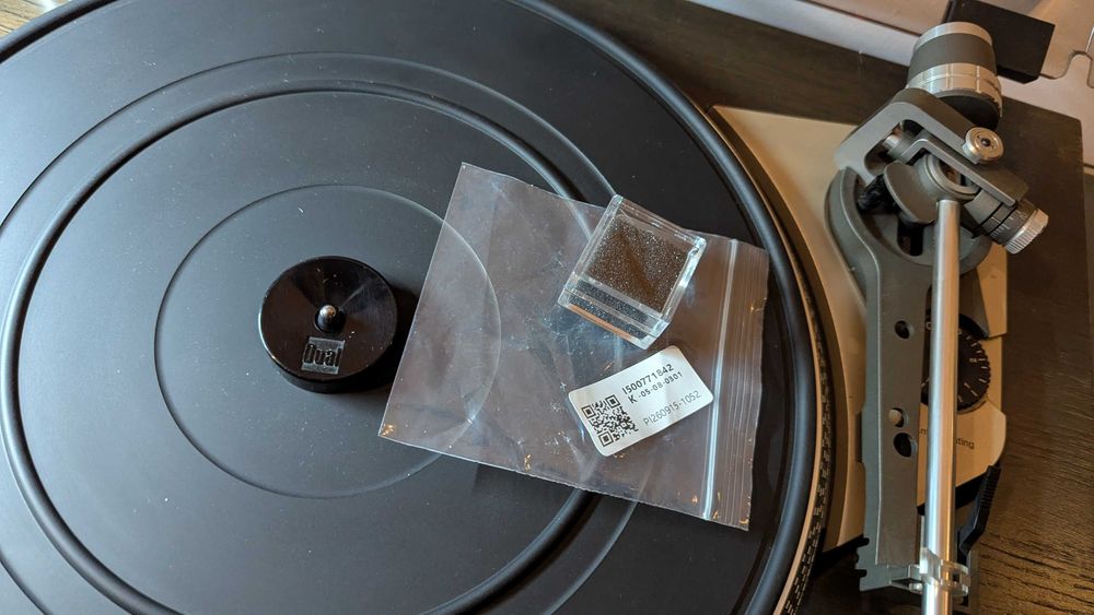 dobry gramofon Dual CS-130S - nowa igła