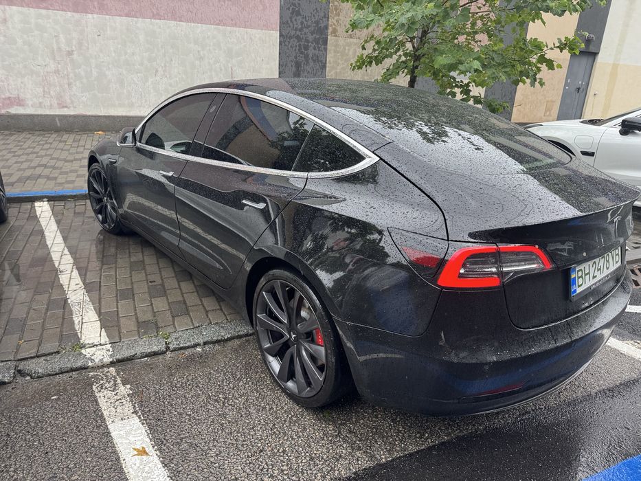 Tesla model 3 perfomance 2020