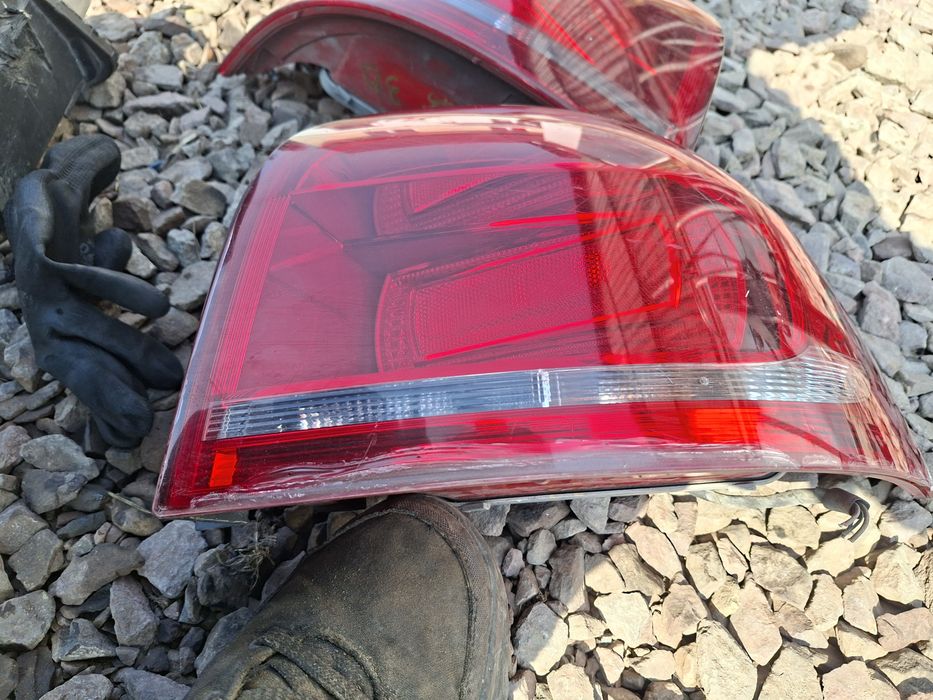 Audi a3 8p 3 drzwi lampy tył lift kompletne  komplet oryginał