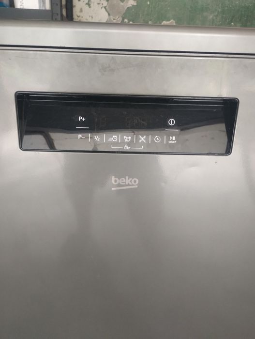 Zmywarka Beko Model DFN38530G