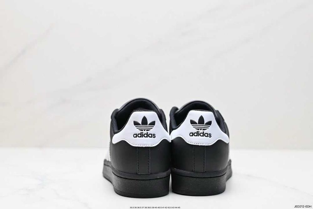 adidas Superstar 2 Black R.36