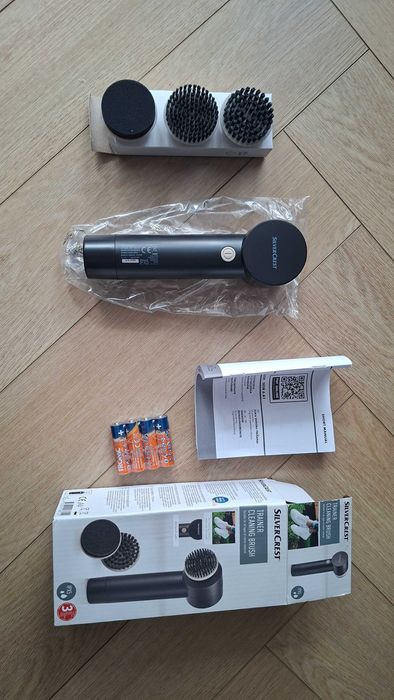 Szczotka do czyszczenia butów na baterie nowa komplet