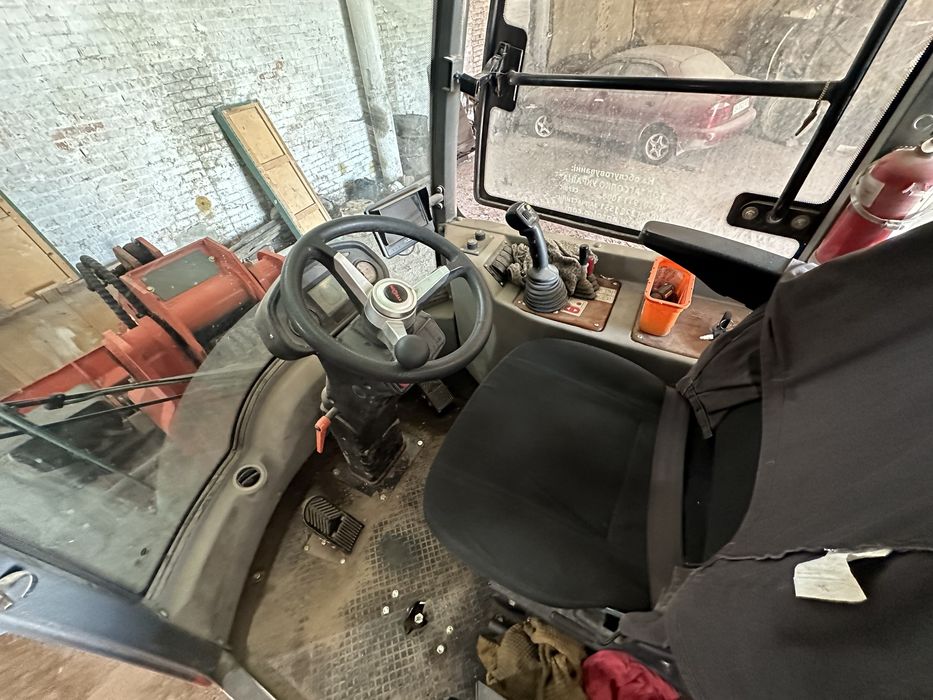 Фронтальний навантажувач Everun ER2500F