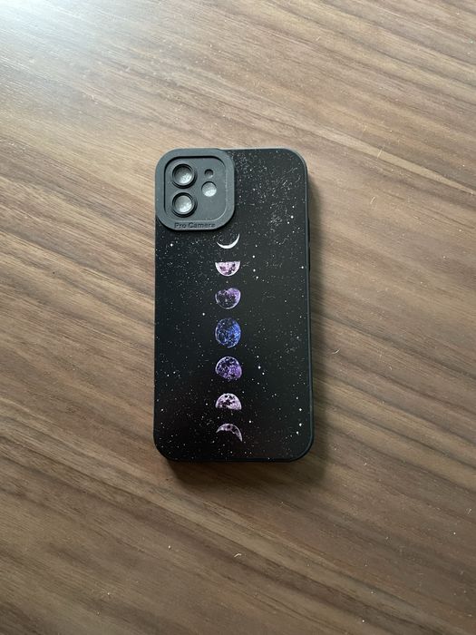 Capa Preta com padrão para iPhone 12