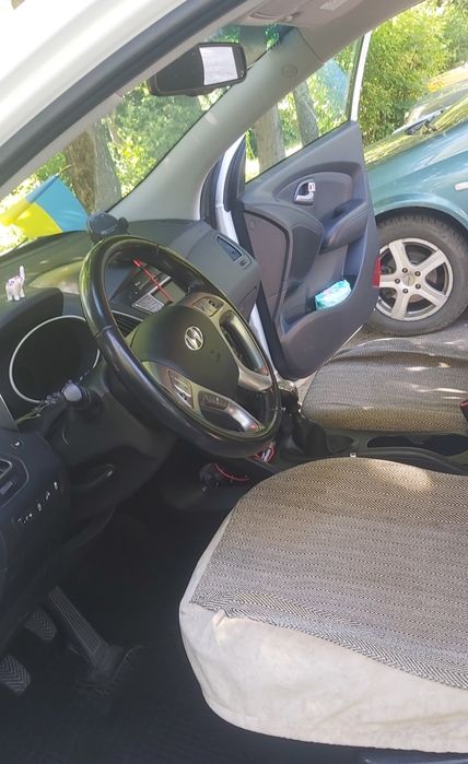 Продаю сімейне авто Hyundai ix35