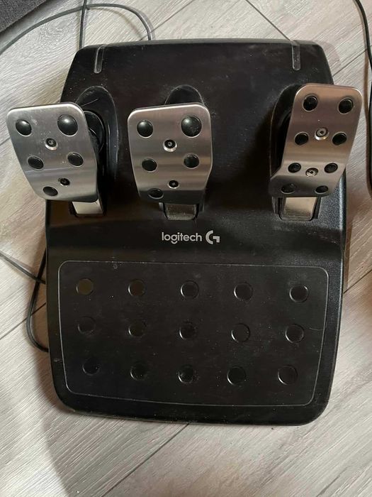 Kierownica logitech + pedały i shifter