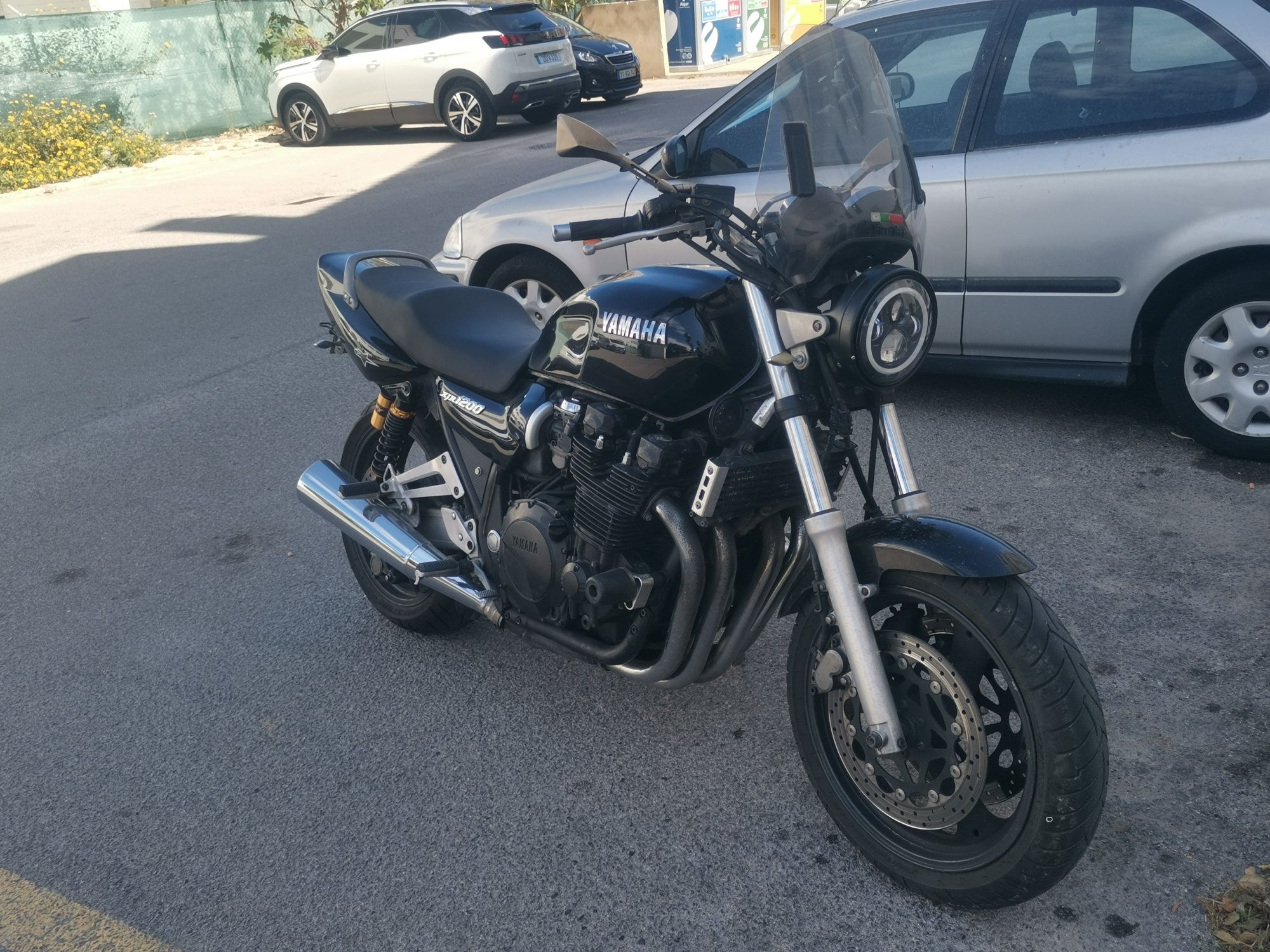 Olx yamaha xjr deals