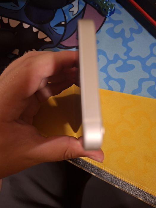 Iphone 12 mini como novo com 3 capas