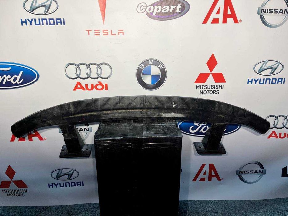 Підсилювач переднього бампера нижній (гребінь) Tesla model SR оригінал