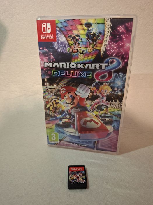 Mario Kart 8 Deluxe para Nintendo Switch em Muito Bom estado geral