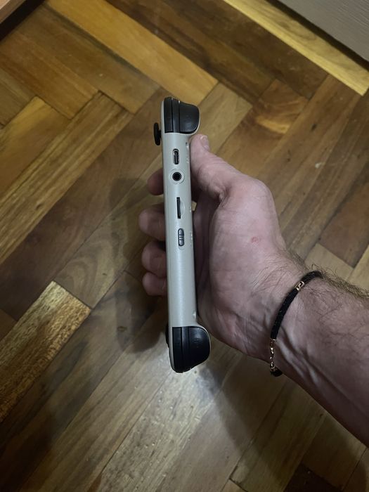 Портативна ігрова консоль SJGAM M17