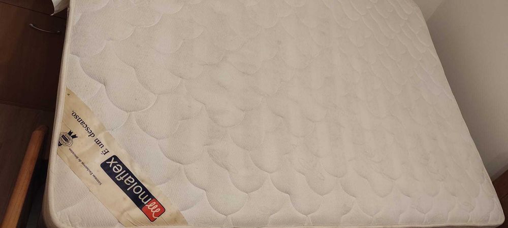 Cama de Casal Pinho Mel com Colchão e Estrado