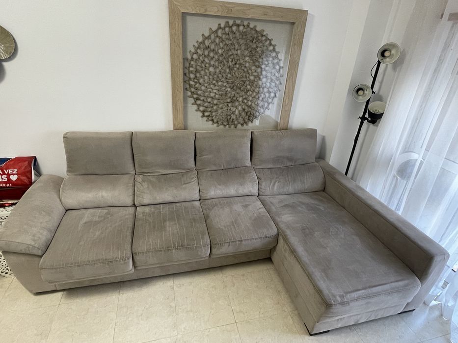 Sofá Chaise Longue em Tecido Bege – Grande e Confortável