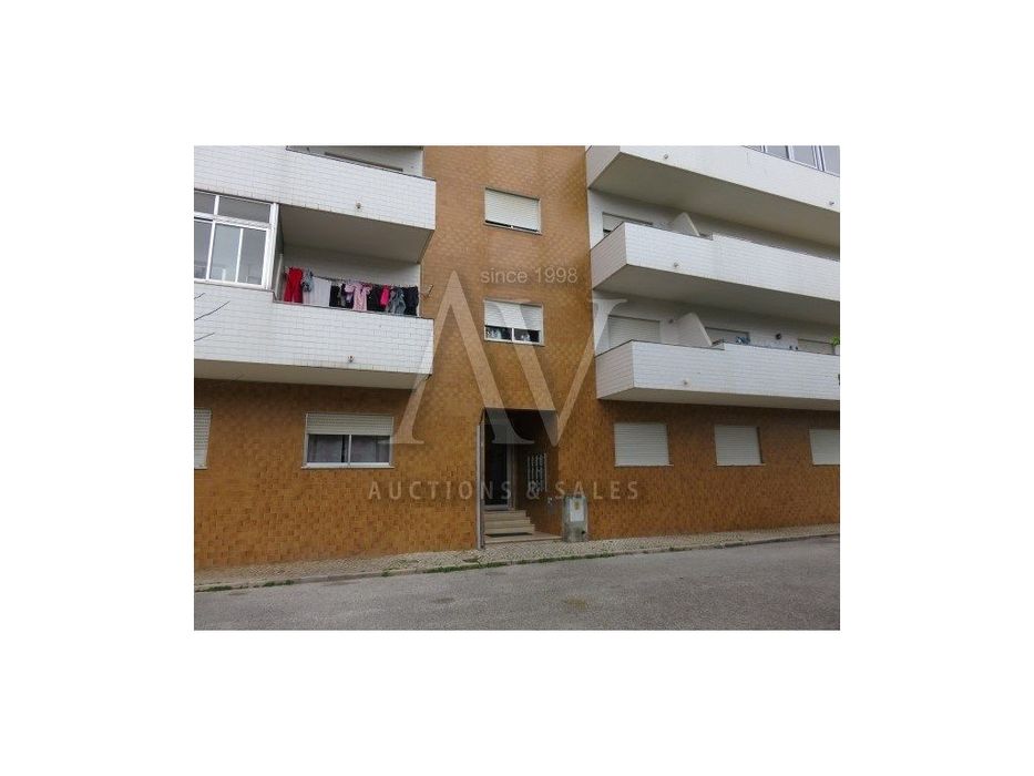 Apartamento T2 com garagem - MARRAZES - LEIRIA |LEILÃO ELETRÓNICO| ...