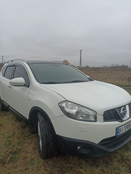Автомобіль Nissan Qashqai +2
