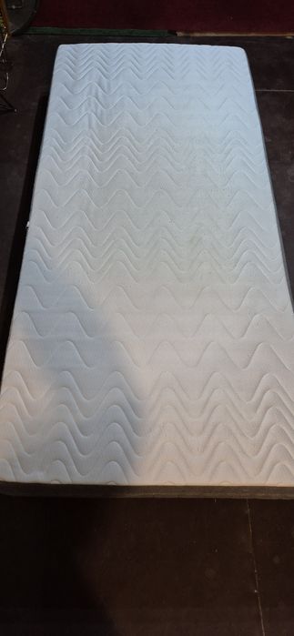 Materac  plus stelarz