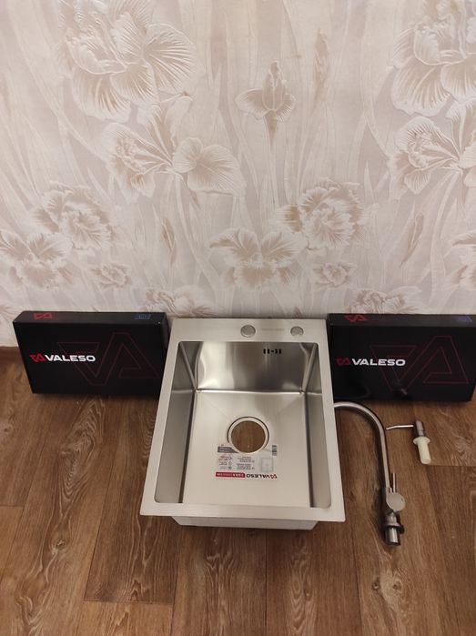 Мойка на кухню Акция! -17 % фирма Platinum  Valeso 40*50- 3 mm. hendma