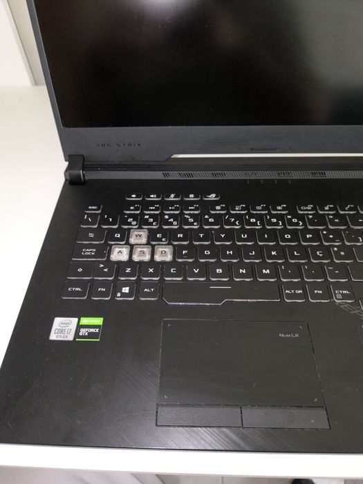 “ASUS ROG Strix G15 i7 16GB GTX 1650 Ti SSD 1TB 144Hz”