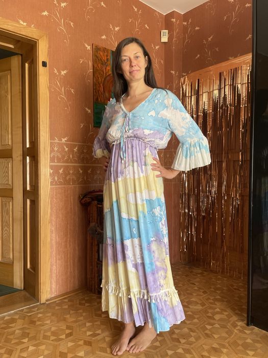 Sukienka z wiskozy pastelowa