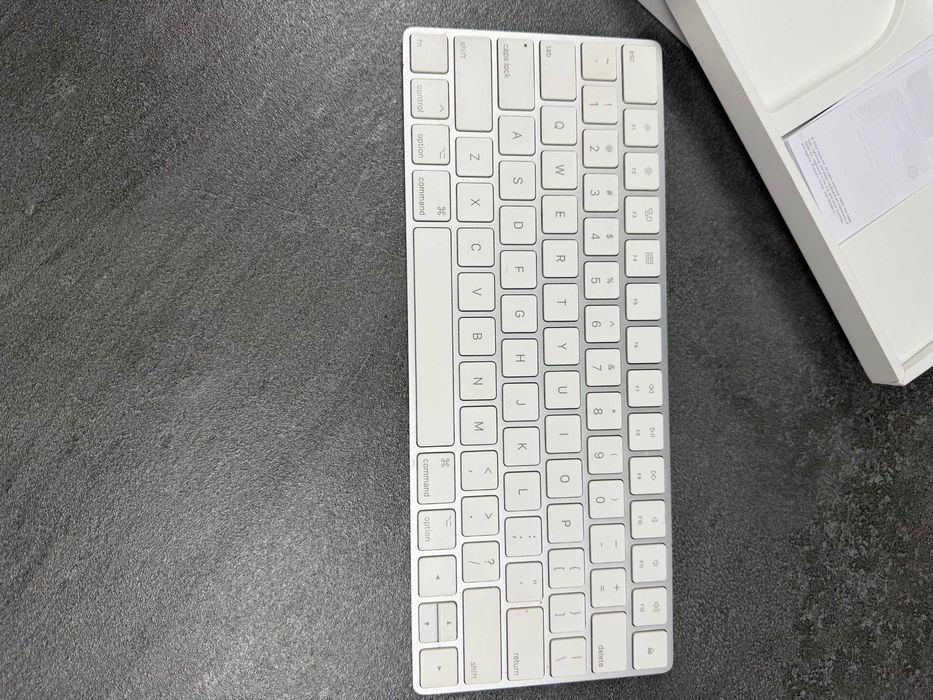 Оригінальна бездротова клавіатура Apple Magic Keyboard 2