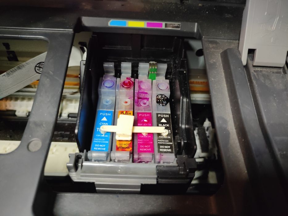 Принтер епсон сх4300 не включається