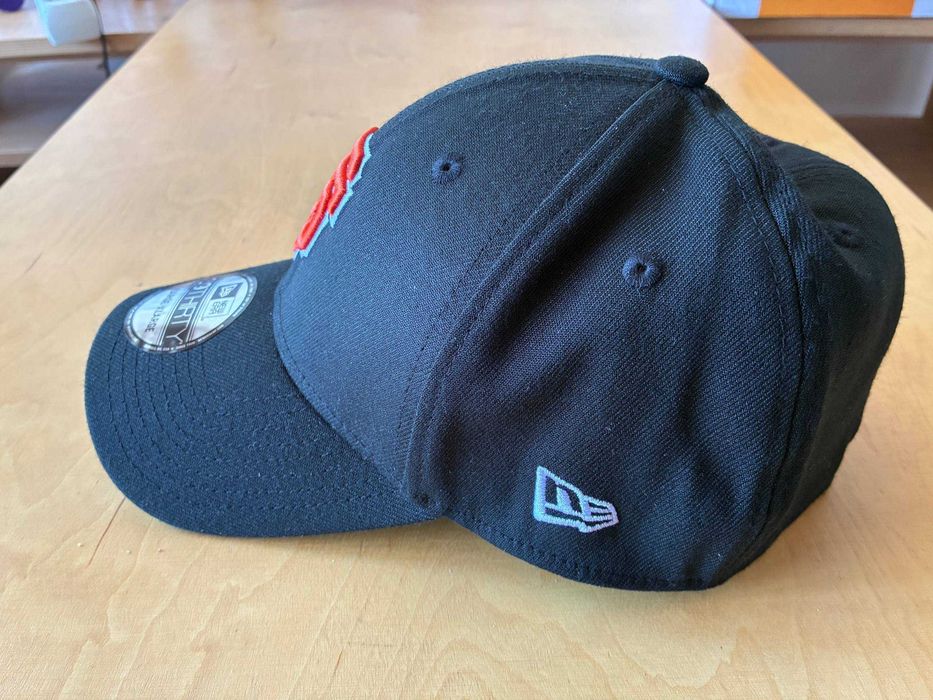 Продам кепка New Era MLB