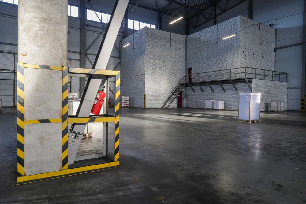 Без % оренда склад  клас В  3700 м² смт. Клавдієво-Тарасове